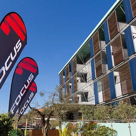 Hotel Caravel Bike 4*