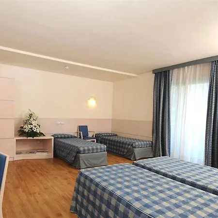 Hotel Caravel Bike 4*